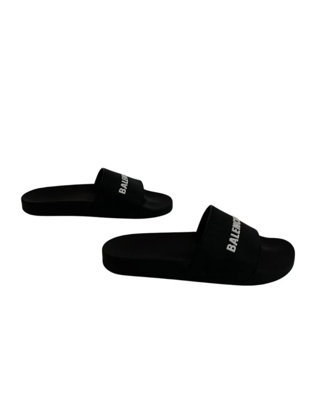 Balenciaga shape good